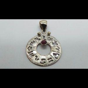 18K WHITE GOLD ZODIAC SIGN Ruby PENDANT Stunning!